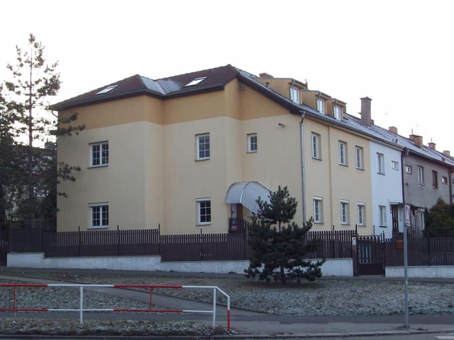 Harrison Homes 01 *